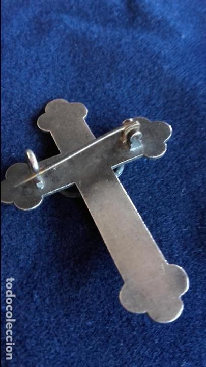 Antig&uuml;edades: Cruz mason de solapa de plata - Foto 3