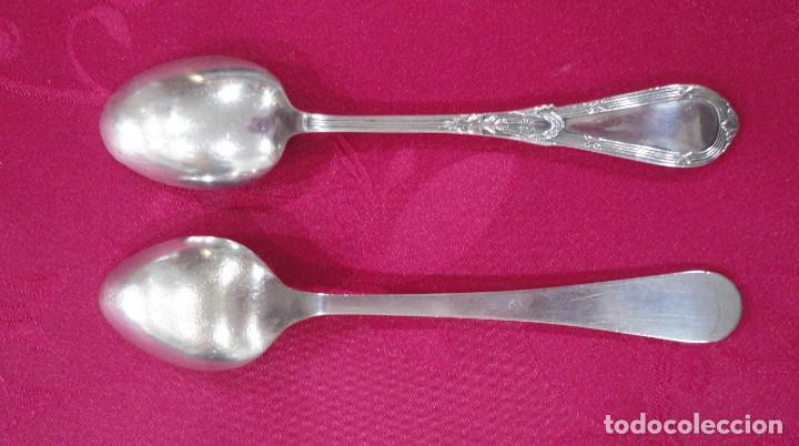 Antig&uuml;edades: Dos cucharillas de postre en alpaca - Foto 2