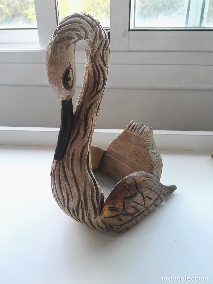 Antig&uuml;edades: Cisne de madera policromada antiguo - Foto 4