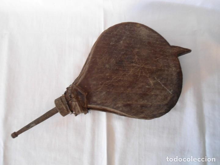 Antig&uuml;edades: ANTIGUO FUELLE PARA CHIMENEA - Foto 2