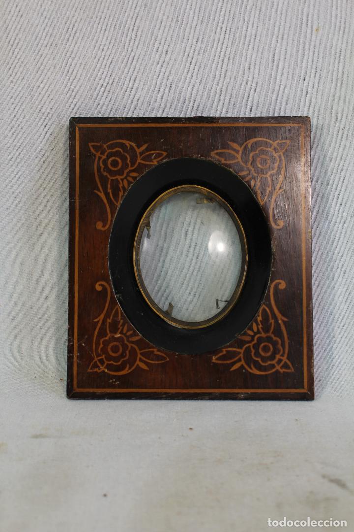 Antig&uuml;edades: cuadro marco oval en madera con marqueteria - Foto 1