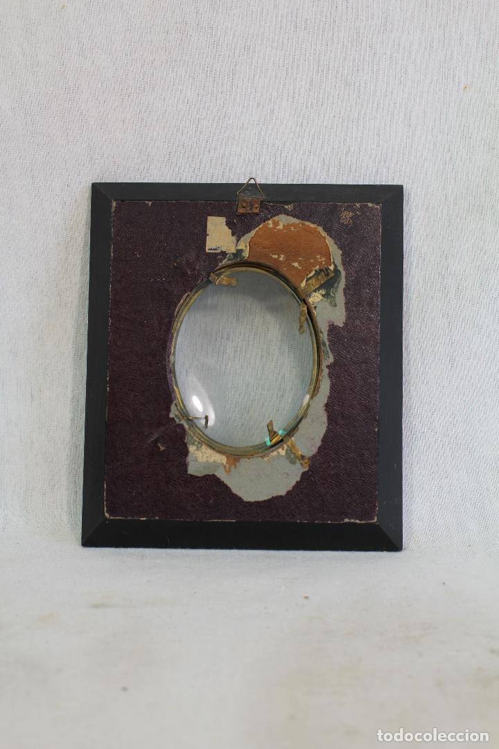 Antig&uuml;edades: cuadro marco oval en madera con marqueteria - Foto 3