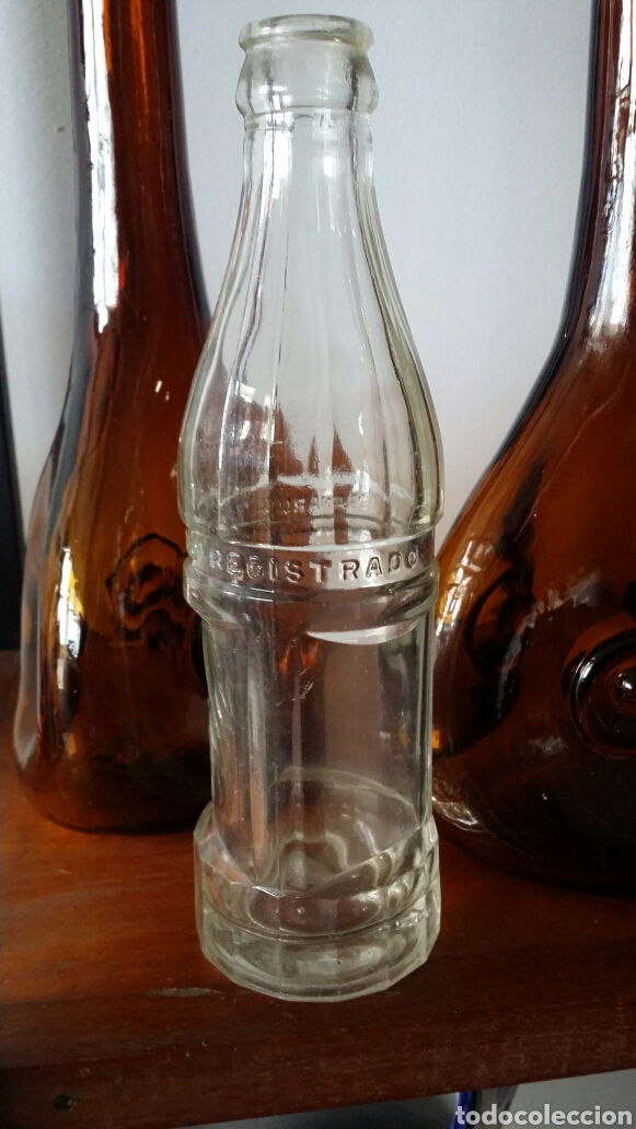 Antig&uuml;edades: Antigua botella de Cola Kiola - Foto 2