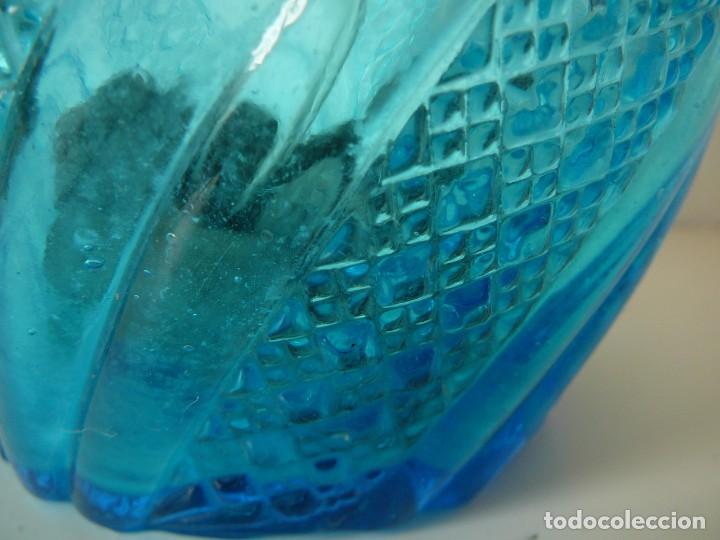 Antig&uuml;edades: Antigua botella adaptada como l&aacute;mpara. Botella electrificada. - Foto 8
