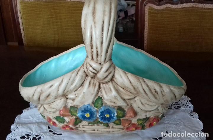 Antig&uuml;edades: ANTIGUO CENTRO DE MESA EN FORMA DE CANASTO. - Foto 1