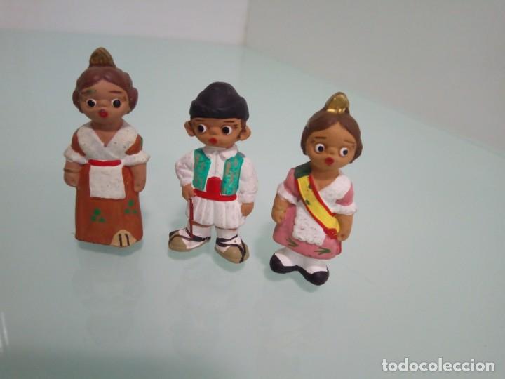Antig&uuml;edades: figuras terracota regionales falleras - Foto 1