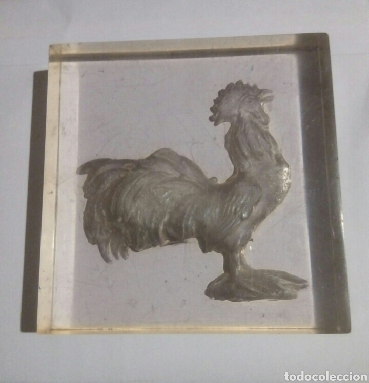Antig&uuml;edades: Pisapapeles cristal gallo - Foto 1