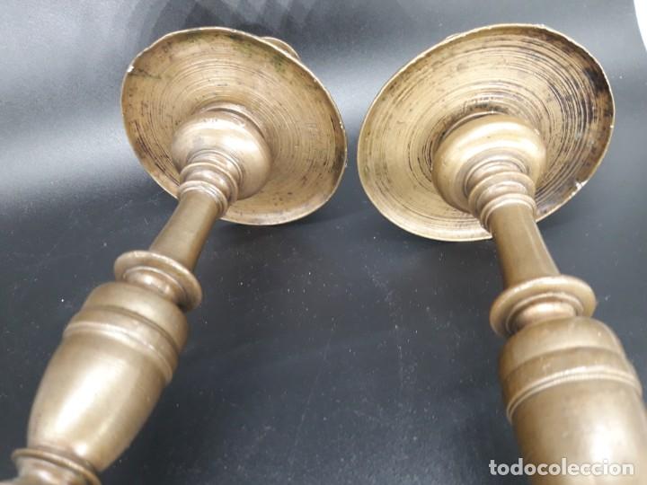 Antig&uuml;edades: Pareja candeleros barrocos - Foto 6