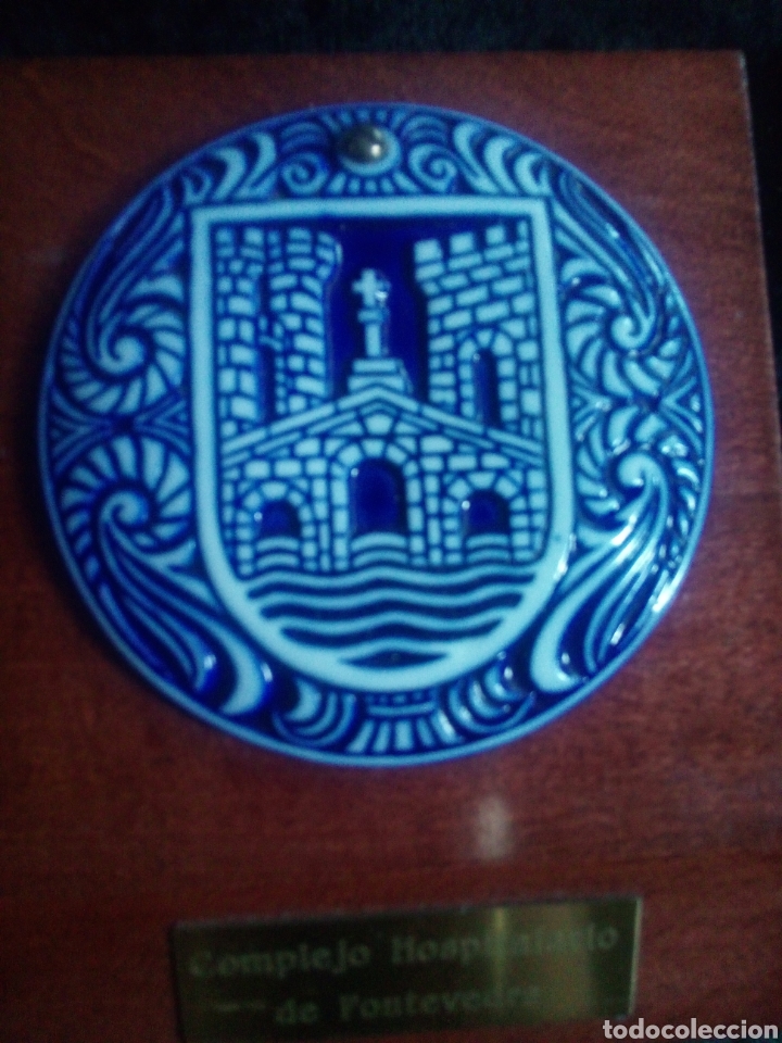 Antig&uuml;edades: Escudo Pontevedra Sargadelos - Foto 1