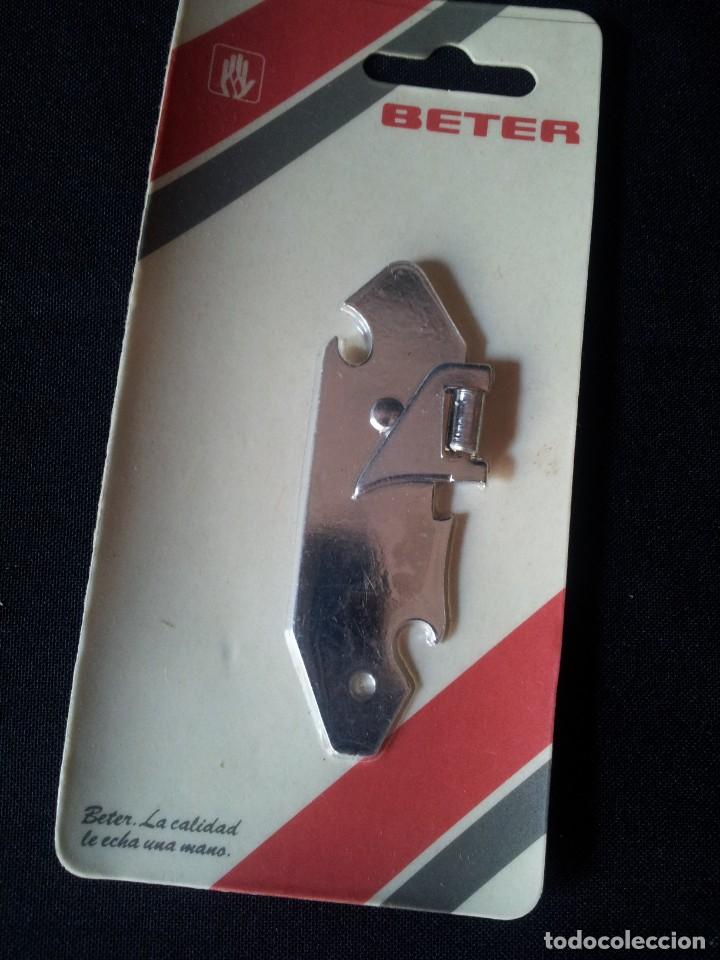 Antig&uuml;edades: ABRELATAS MARCA BETER - Foto 2