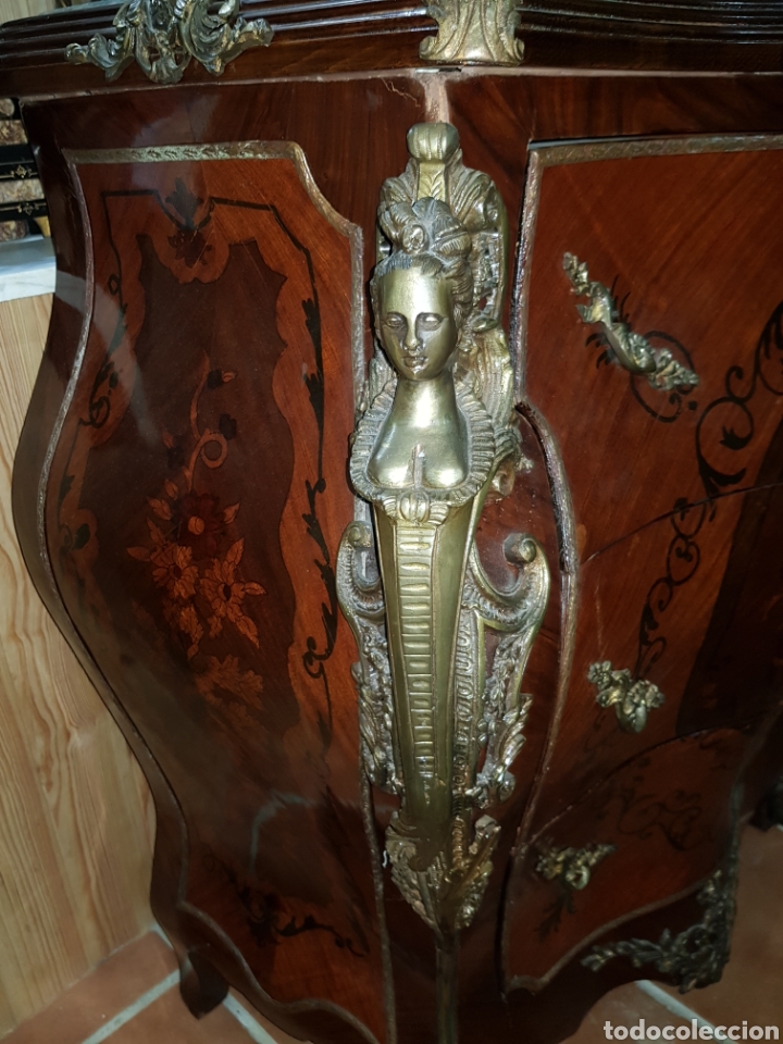 Antig&uuml;edades: Comoda Luis XV con adornos de bronce - Foto 6