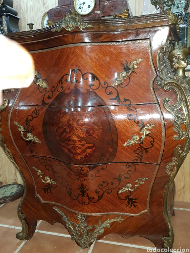 Antig&uuml;edades: Comoda Luis XV con adornos de bronce - Foto 8