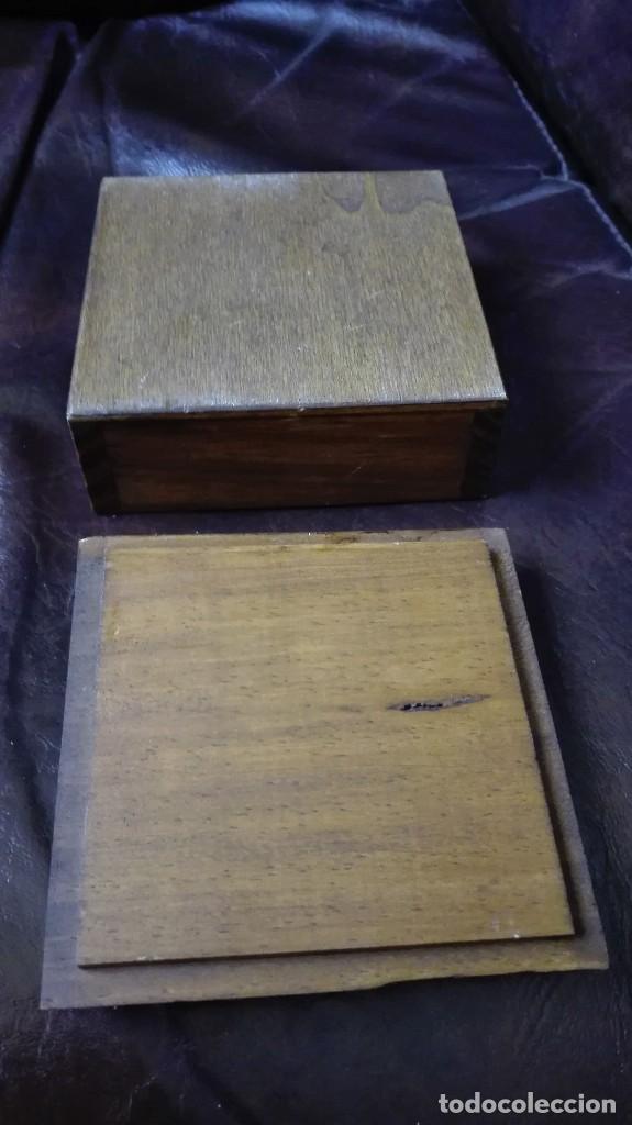 Antig&uuml;edades: Caja de madera - Foto 3