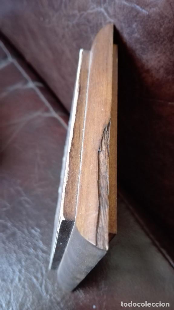 Antig&uuml;edades: Caja de madera - Foto 4