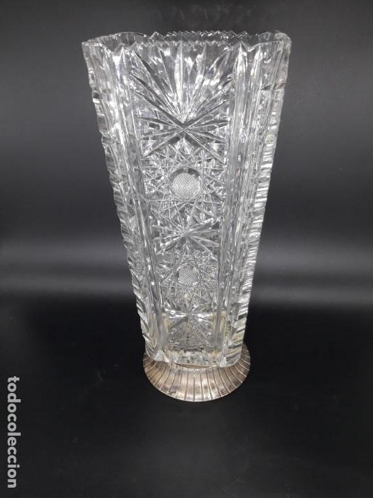Antig&uuml;edades: Florero cristal y plata - Foto 1