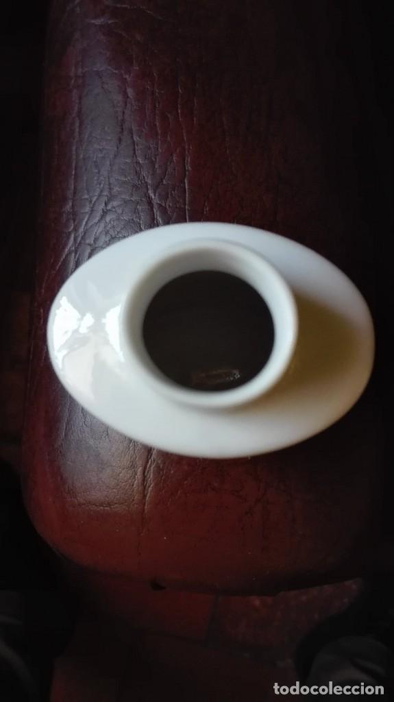 Antig&uuml;edades: Frasquito de porcelana - Foto 3