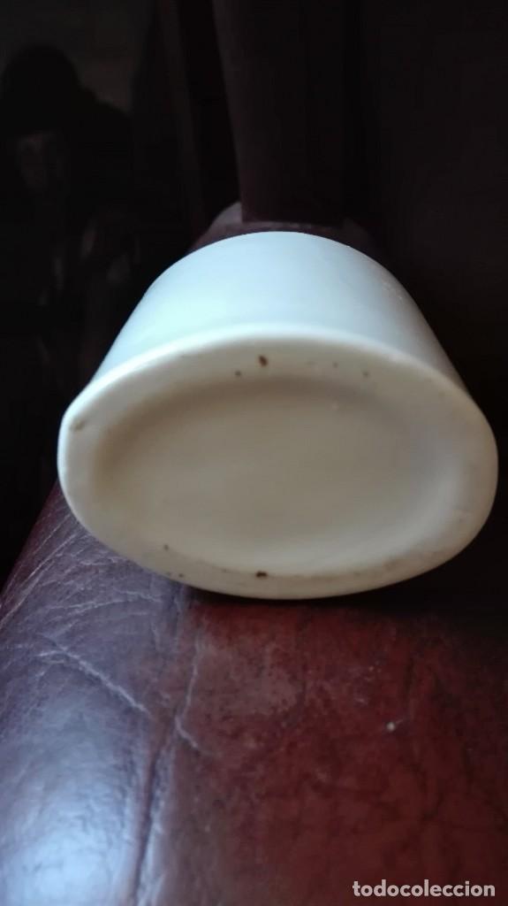 Antig&uuml;edades: Frasquito de porcelana - Foto 4