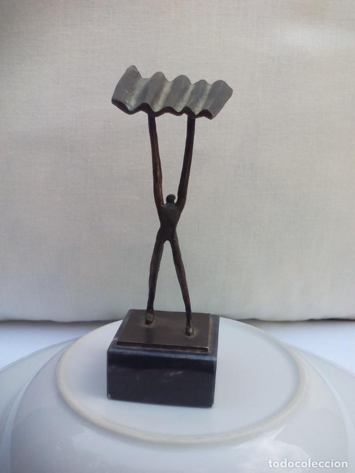 Antiquit&eacute;s: ESCULTURA EN BRONCE, CREO QUE DE CORRY AMMERLAAN VAN NIEKERK, CAN