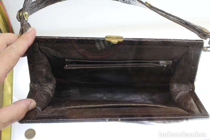 Antig&uuml;edades: BOLSO EN PIEL DE COCODRILO. - Foto 3