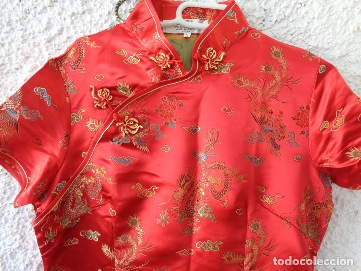 Antig&uuml;edades: BONITO KIMONO EN SEDA BROCADA COLO ROJO - Foto 3
