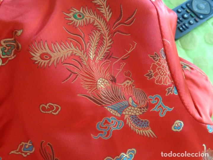 Antig&uuml;edades: BONITO KIMONO EN SEDA BROCADA COLO ROJO - Foto 16