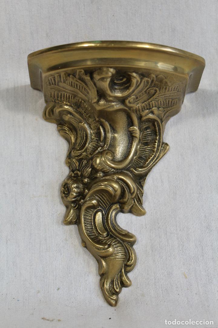 Antig&uuml;edades: mensula en bronce - Foto 1