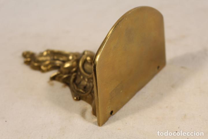 Antig&uuml;edades: mensula en bronce - Foto 4