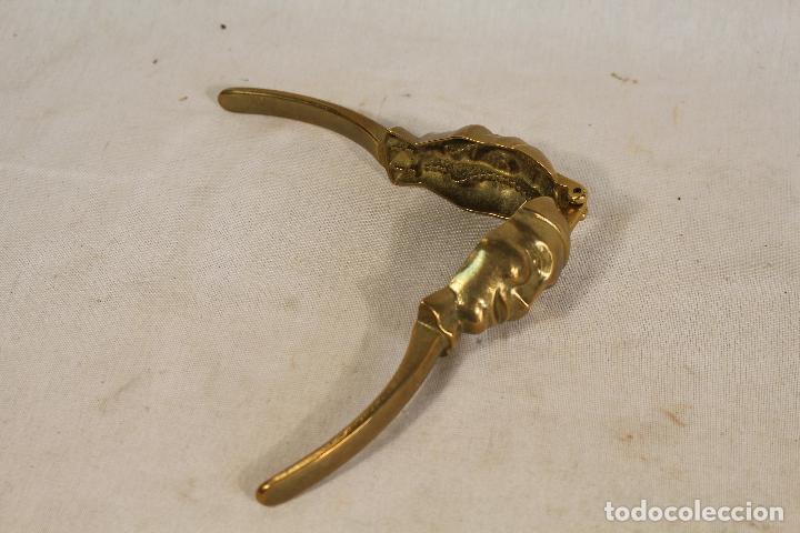 Antig&uuml;edades: cascanueces de bronce - Foto 5