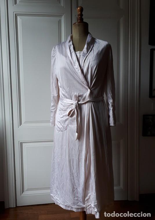 Antig&uuml;edades: CONJUNTO DE BAT&Iacute;N Y CAMIS&Oacute;N MARCA MITJANS, TALLA 44. - Foto 1