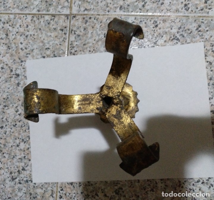 Antig&uuml;edades: CANDELABRO ANTIGUO DE VELA PARECE DE BRONCE. - Foto 4