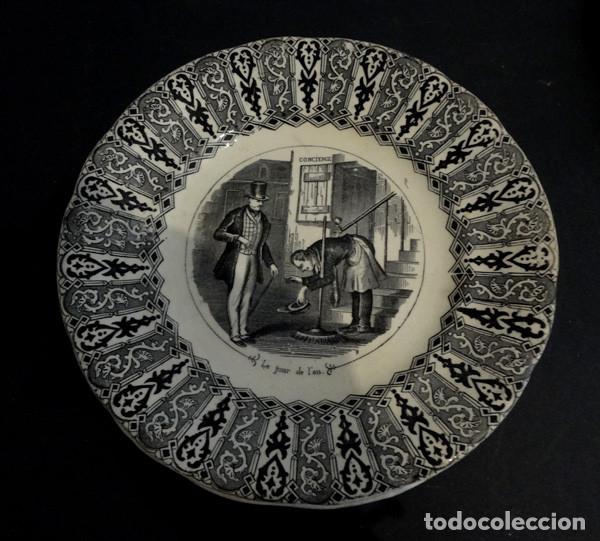Antig&uuml;edades: Juego de 9 platos del s. XIX - Foto 7