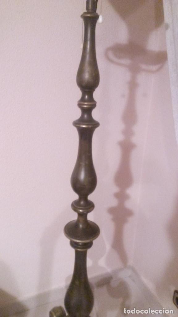 Antig&uuml;edades: L&Aacute;MPARA DE PIE EN BRONCE MACIZO - Foto 2