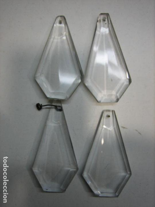 Antig&uuml;edades: Antiguas l&aacute;grimas en cristal tallado de lampara de cristal antigua. Disponibles 4