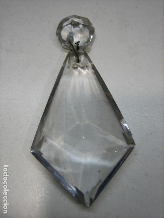 Antig&uuml;edades: Antiguas l&aacute;grimas en cristal tallado de lampara de cristal antigua. Disponibles 15.Individual 6&euro;.