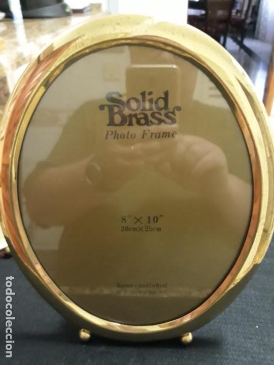 Antig&uuml;edades: MARCO PARA FOTOGRAFIAS DE SOLID BRASS. 20 X 25 CM - Foto 1