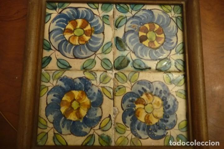 tres enmarcados con cuatro antiguas baldosas ta - Comprar Azulejos