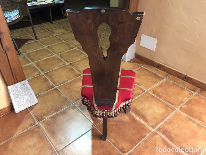 Antig&uuml;edades: Silla antigua de nogal - Foto 5