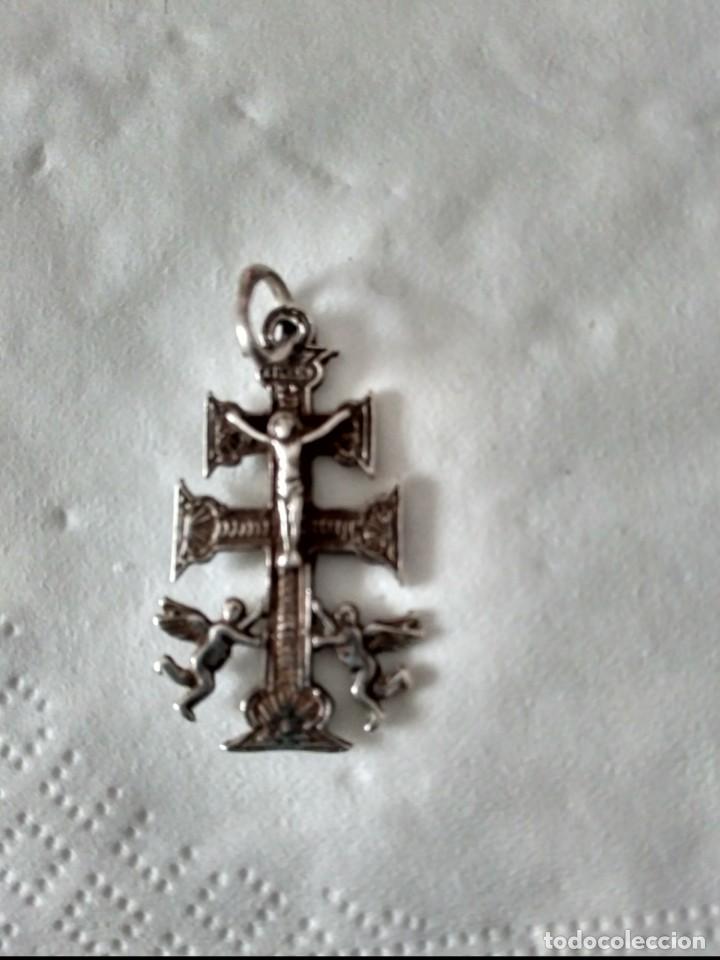 Antig&uuml;edades: cruz de caravaca en plata 3x1,5 cms - Foto 2