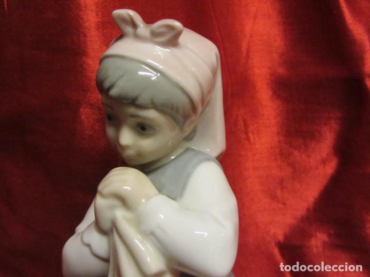 Antig&uuml;edades: LLADRO, NI&Ntilde;A CAMPESINA - Foto 5
