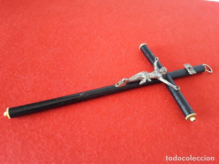 Antig&uuml;edades: CRUCIFIJO CON CRISTO - Foto 2