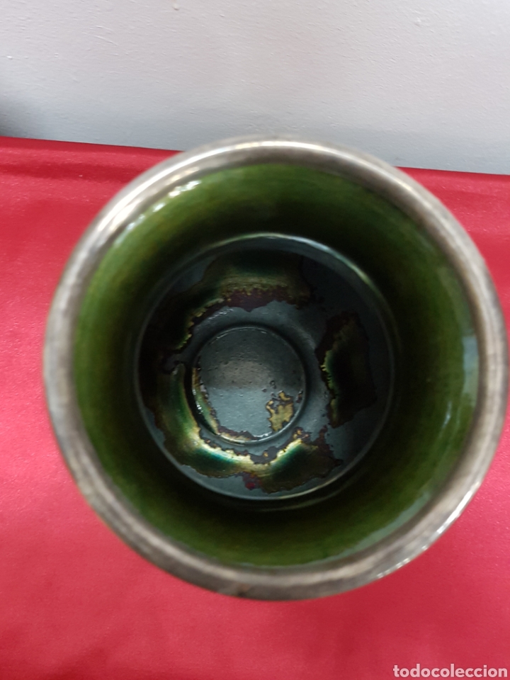 Antig&uuml;edades: Jarr&oacute;n cobre esmaltado con base y cuello de plata - Foto 2