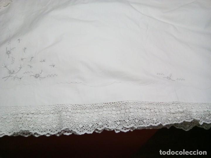 Antig&uuml;edades: * S&Aacute;BANA BORDADA A MANO. 2M. (Rf:LL11/ - Foto 6
