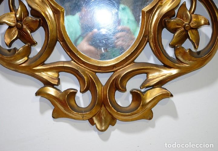 Antig&uuml;edades: ESPEJO ANTIGUO DE MADERA TALLADA Y PAN DE ORO - Foto 4