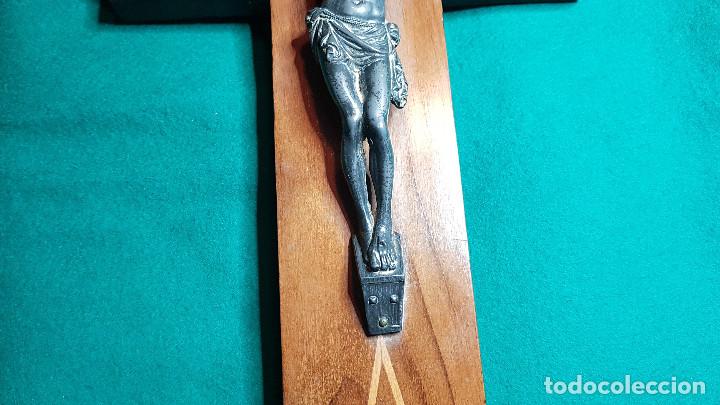 Antig&uuml;edades: CRUCIFIJO DE MADERA - Foto 5