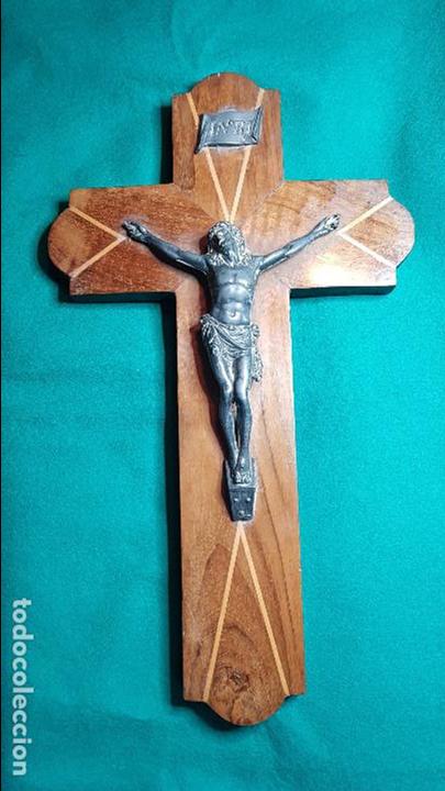 Antig&uuml;edades: CRUCIFIJO DE MADERA - Foto 1
