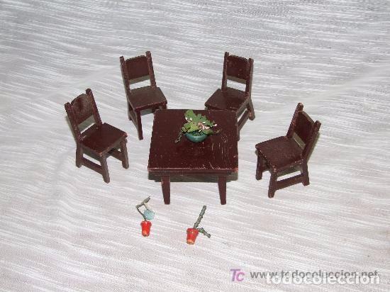 Antig&uuml;edades: MESA COMEDOR Y SILLAS DE CASA DE MU&Ntilde;ECAS - Foto 1