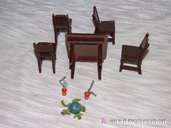 Antig&uuml;edades: MESA COMEDOR Y SILLAS DE CASA DE MU&Ntilde;ECAS - Foto 2