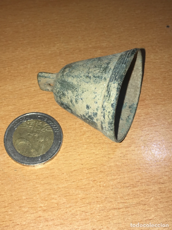 Antig&uuml;edades: Campana bronce romana - Foto 2