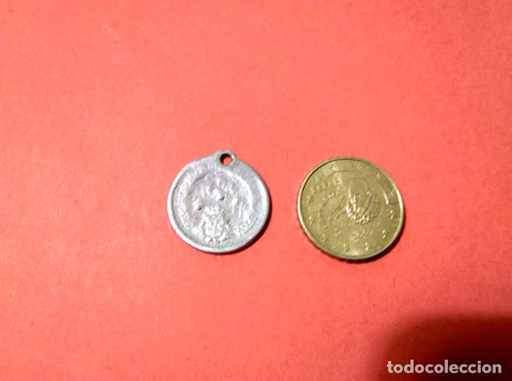 Antig&uuml;edades: Antigua medalla religiosa - Foto 2