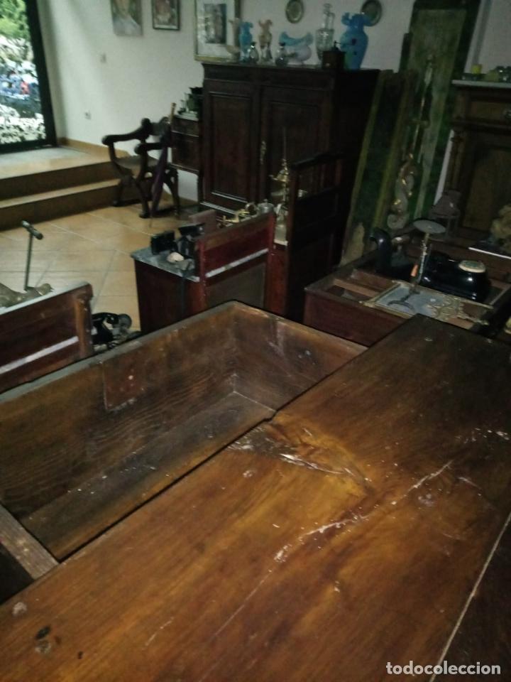 Antig&uuml;edades: Mesa r&uacute;stica muy maciza - Foto 9